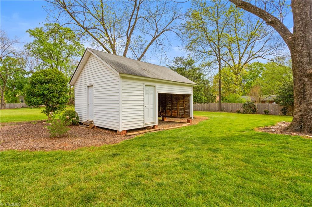 406 Lindley Road Greensboro, NC 27410 - Photo 48 of 50 Gallery Image 48