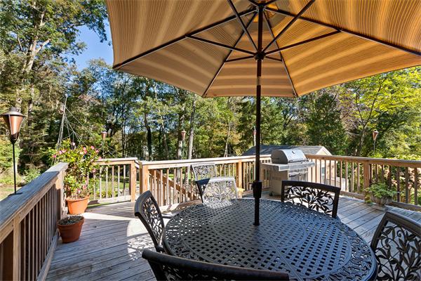 45 Hilldale Road Ashland, MA 01721 - Photo 4 of 27 Gallery Image 4