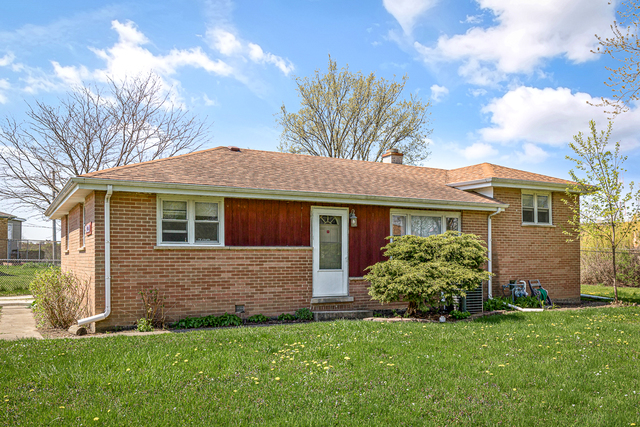 3N220 Rohlwing Road Addison, IL 60101 - Photo 3 of 23