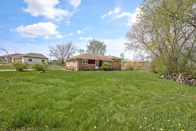 3N220 Rohlwing Road Addison, IL 60101 - Photo 4 of 23
