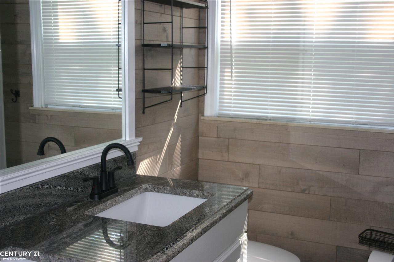 2510 Hickory Lawn Road Rochester Hills, MI 48307 - Photo 17 of 22