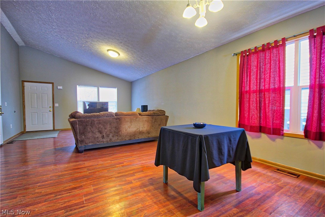 1343 West Waterloo Road Akron, OH 44314 - Photo 4 of 17
