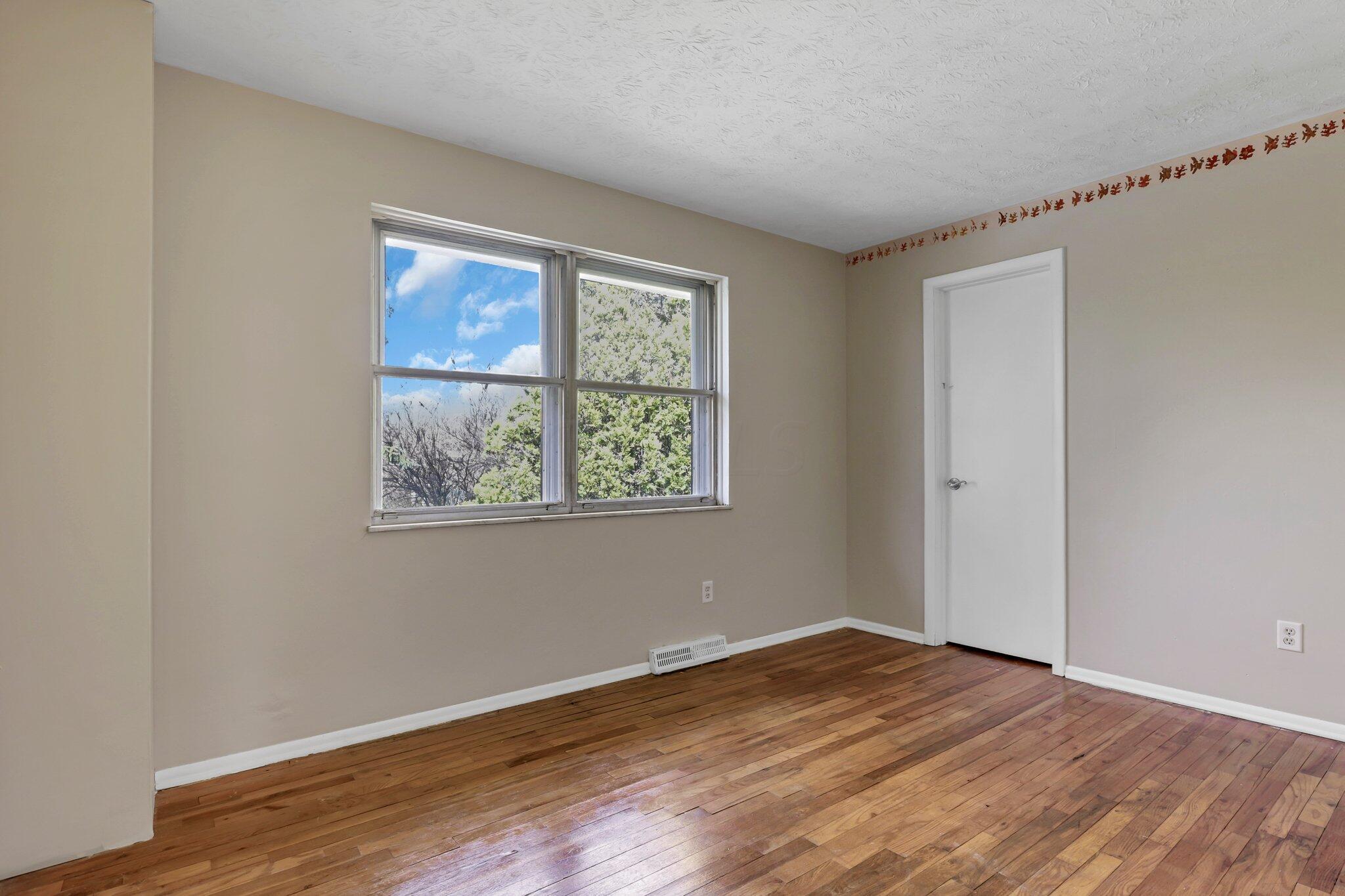 2470 Merbrook Road Columbus, OH 43235 - Photo 36 of 50 32-web-or-mls-5F3A0457