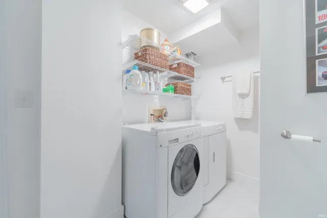 $349,900 | 7467 Windfree Lane, Bloomington, IN 47401