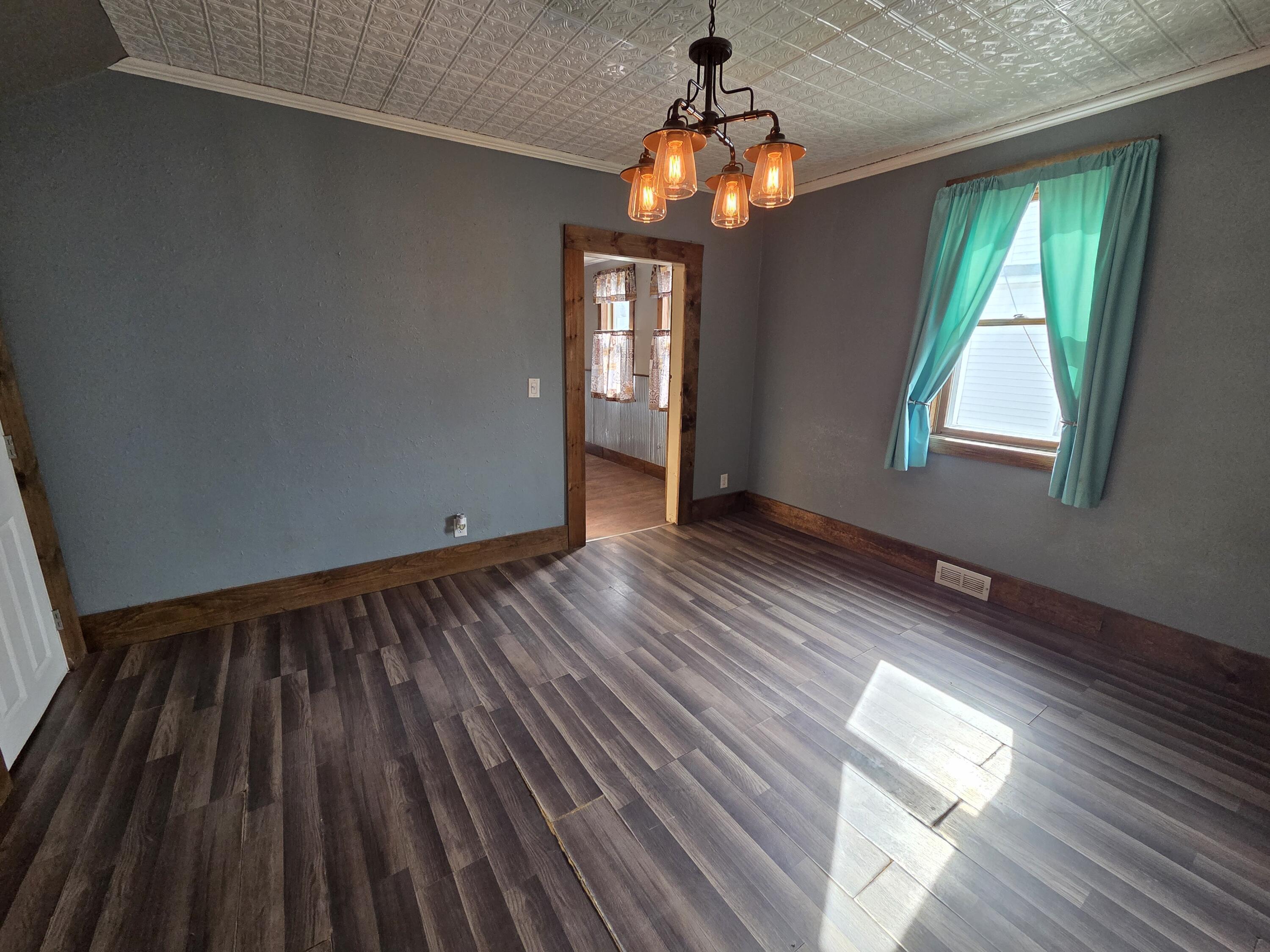 1005 19th Street Two Rivers, WI 54241 - Photo 13 of 30 20260504_160357