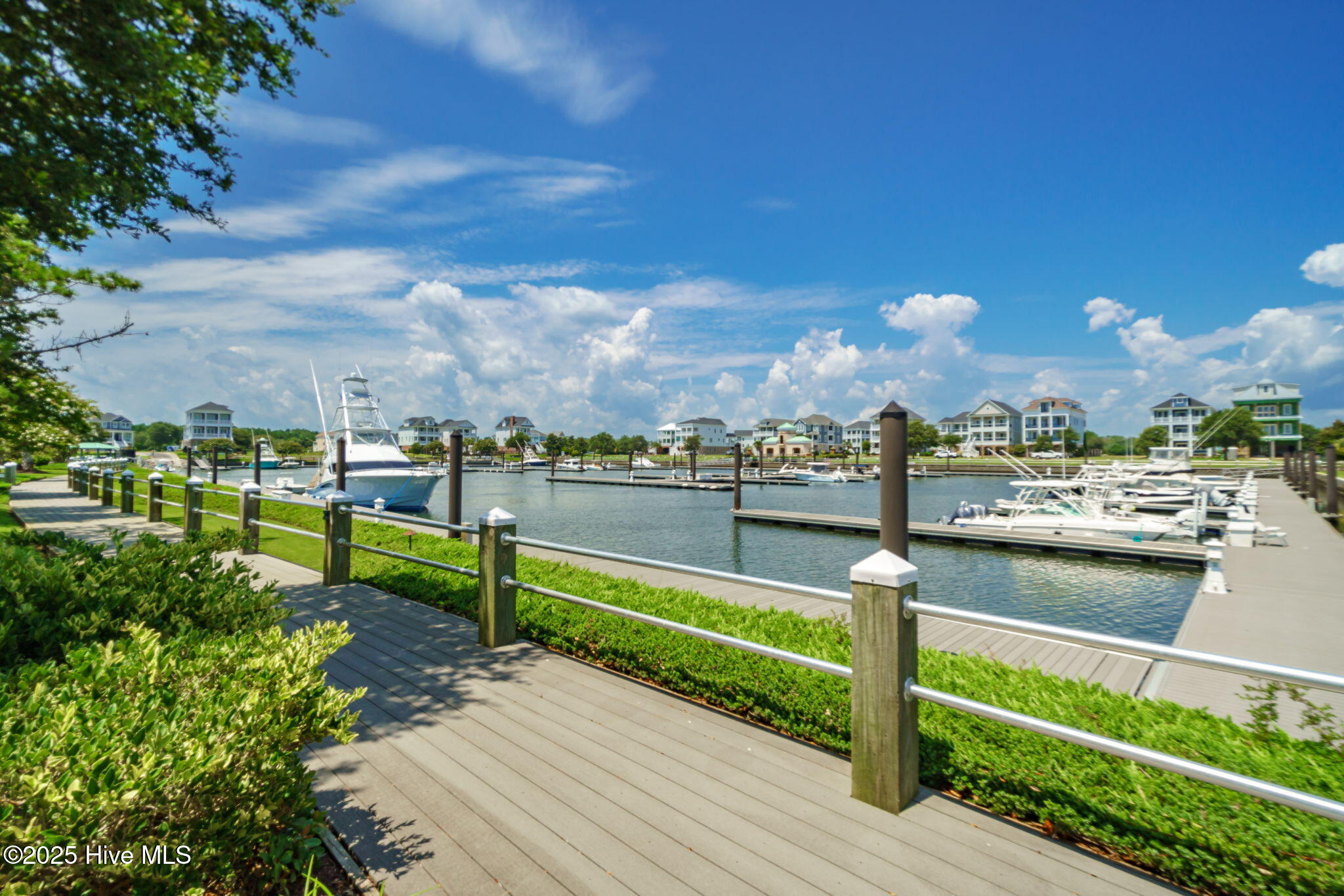 242 Colleton Square Newport, NC 28570 - Photo 19 of 27 Cannonsgate docks
