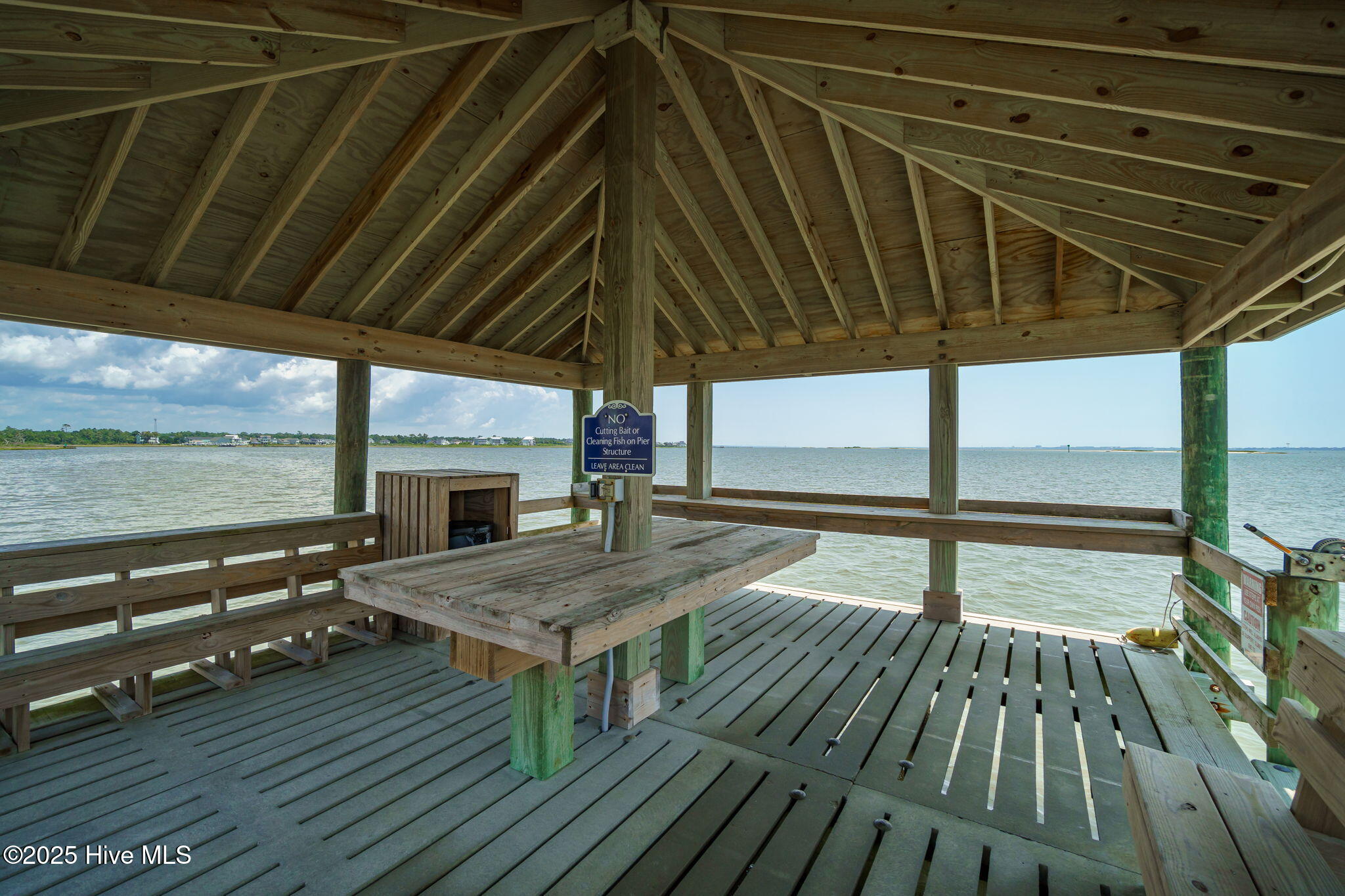 242 Colleton Square Newport, NC 28570 - Photo 21 of 27 Cannonsgate pier