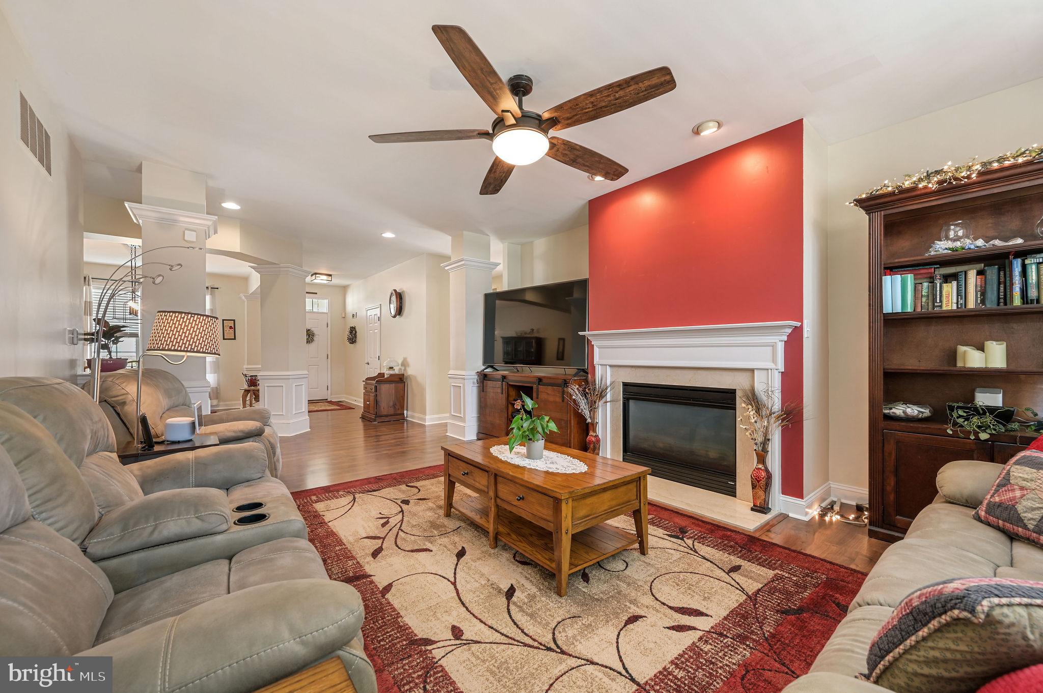 829 Fayette Road Smyrna, DE 19977 - Photo 11 of 34 Living Room