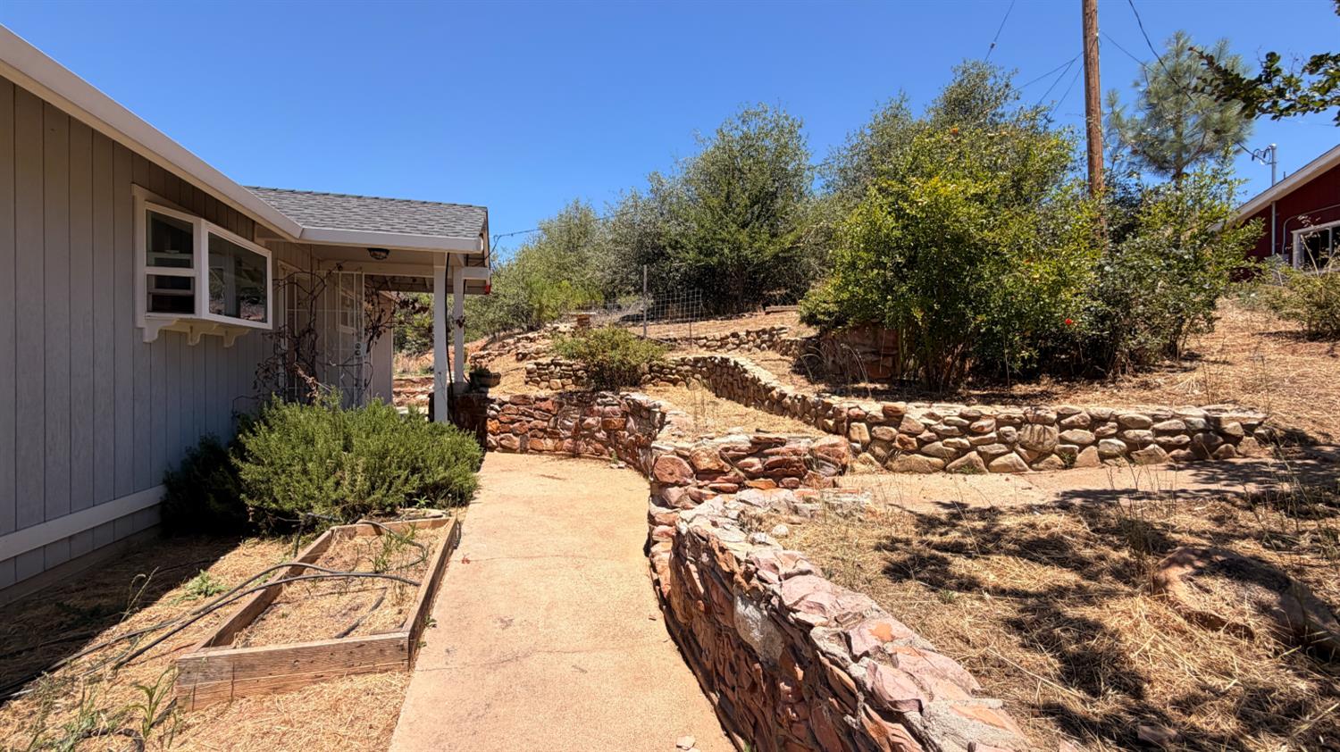 7436 Eagle View Drive Mountain Ranch, CA 95246 - Photo 35 of 51