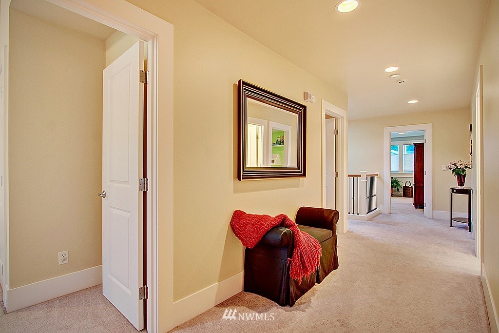 3725 Northeast 19th Street Renton, WA 98056 - Photo 14 of 25