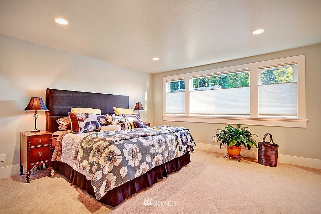 3725 Northeast 19th Street Renton, WA 98056 - Photo 15 of 25