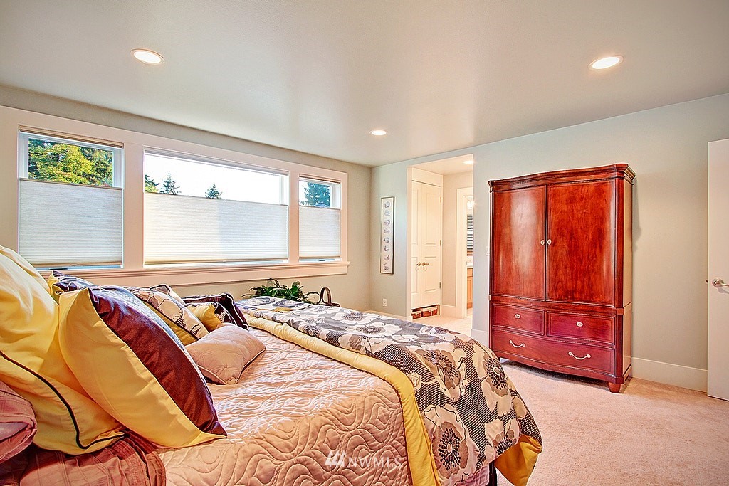 3725 Northeast 19th Street Renton, WA 98056 - Photo 16 of 25