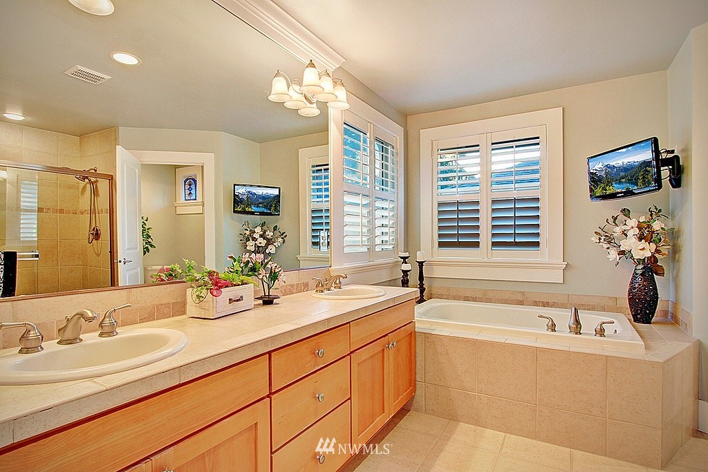 3725 Northeast 19th Street Renton, WA 98056 - Photo 17 of 25