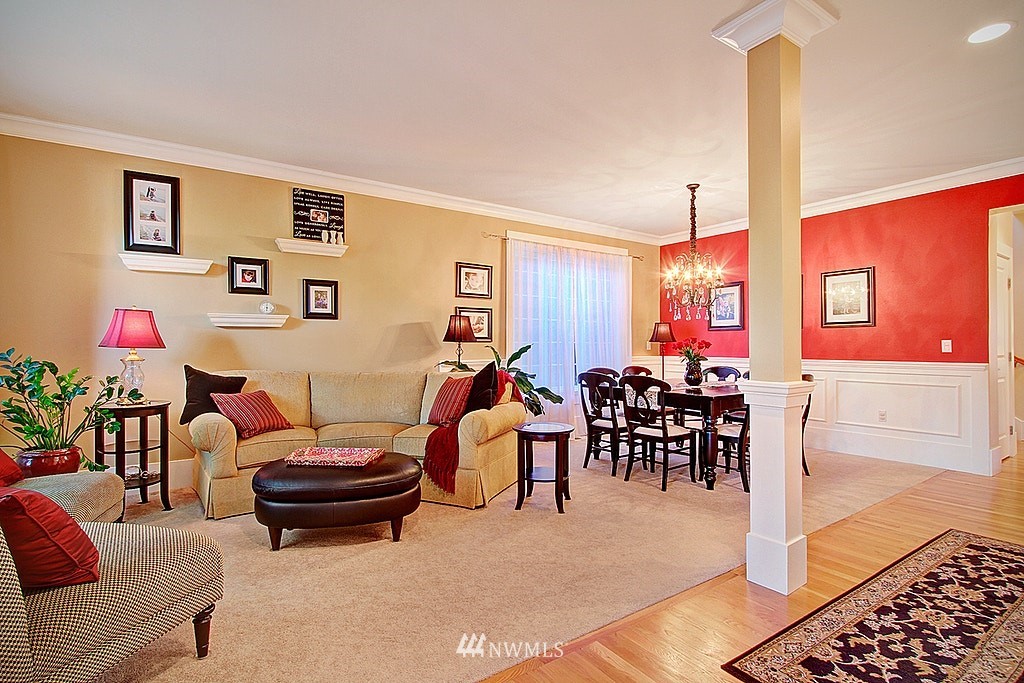 3725 Northeast 19th Street Renton, WA 98056 - Photo 4 of 25