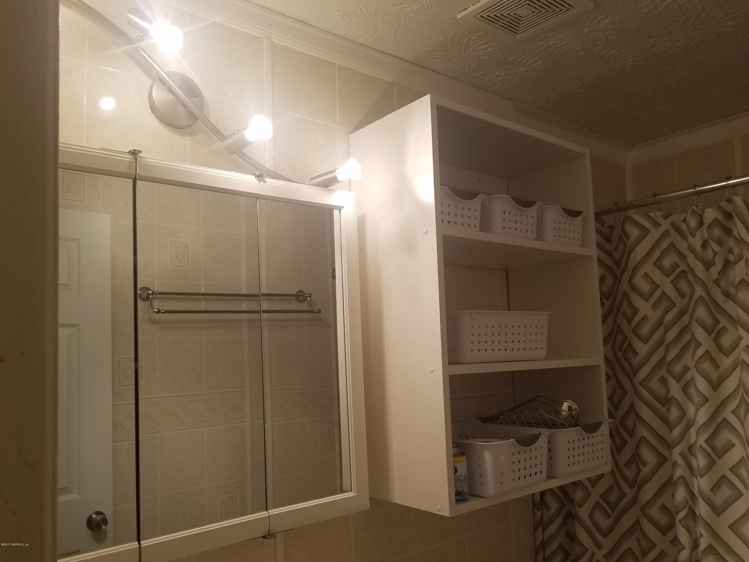 4347 Bedivere Road Jacksonville, FL 32208 - Photo 12 of 12 Master bath 2