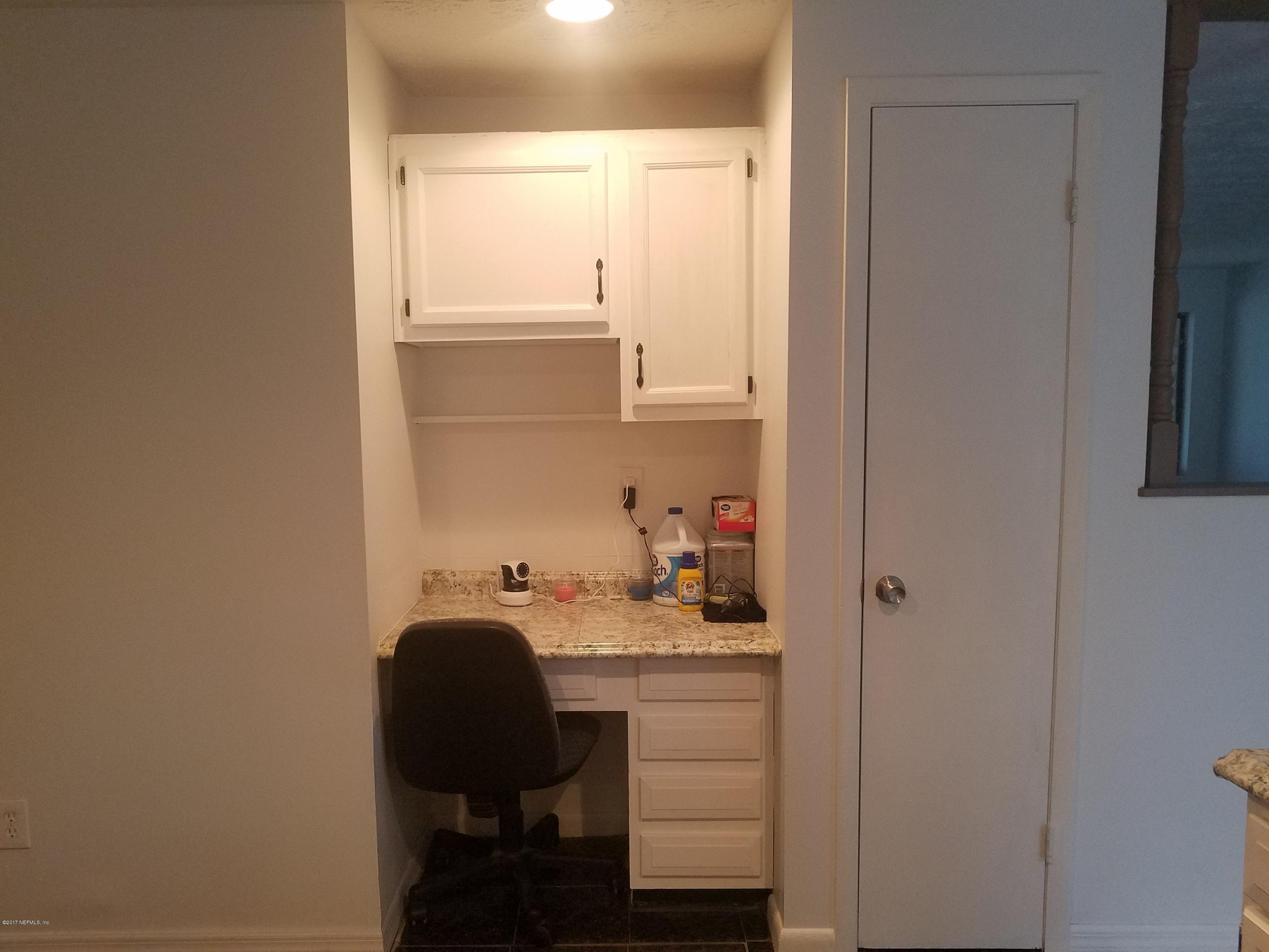 4347 Bedivere Road Jacksonville, FL 32208 - Photo 8 of 12 Kitchen nook 3
