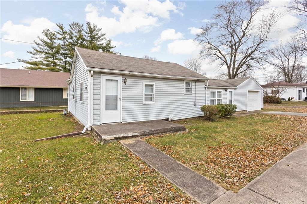 8845 Crawfordsville Road Indianapolis, IN 46234 - Photo 3 of 23 Gallery Image 3