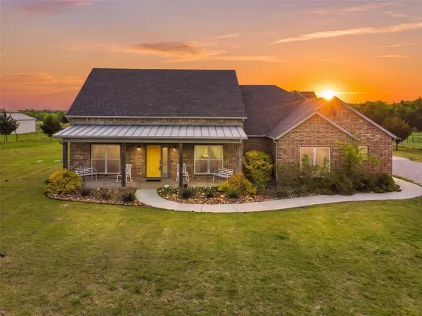 $640,000 | 4299 County Road 1098, Celeste, TX 75423