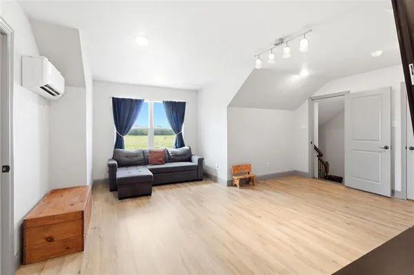 $640,000 | 4299 County Road 1098, Celeste, TX 75423