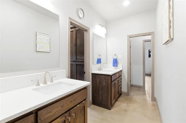 $640,000 | 4299 County Road 1098, Celeste, TX 75423