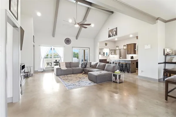 $640,000 | 4299 County Road 1098, Celeste, TX 75423