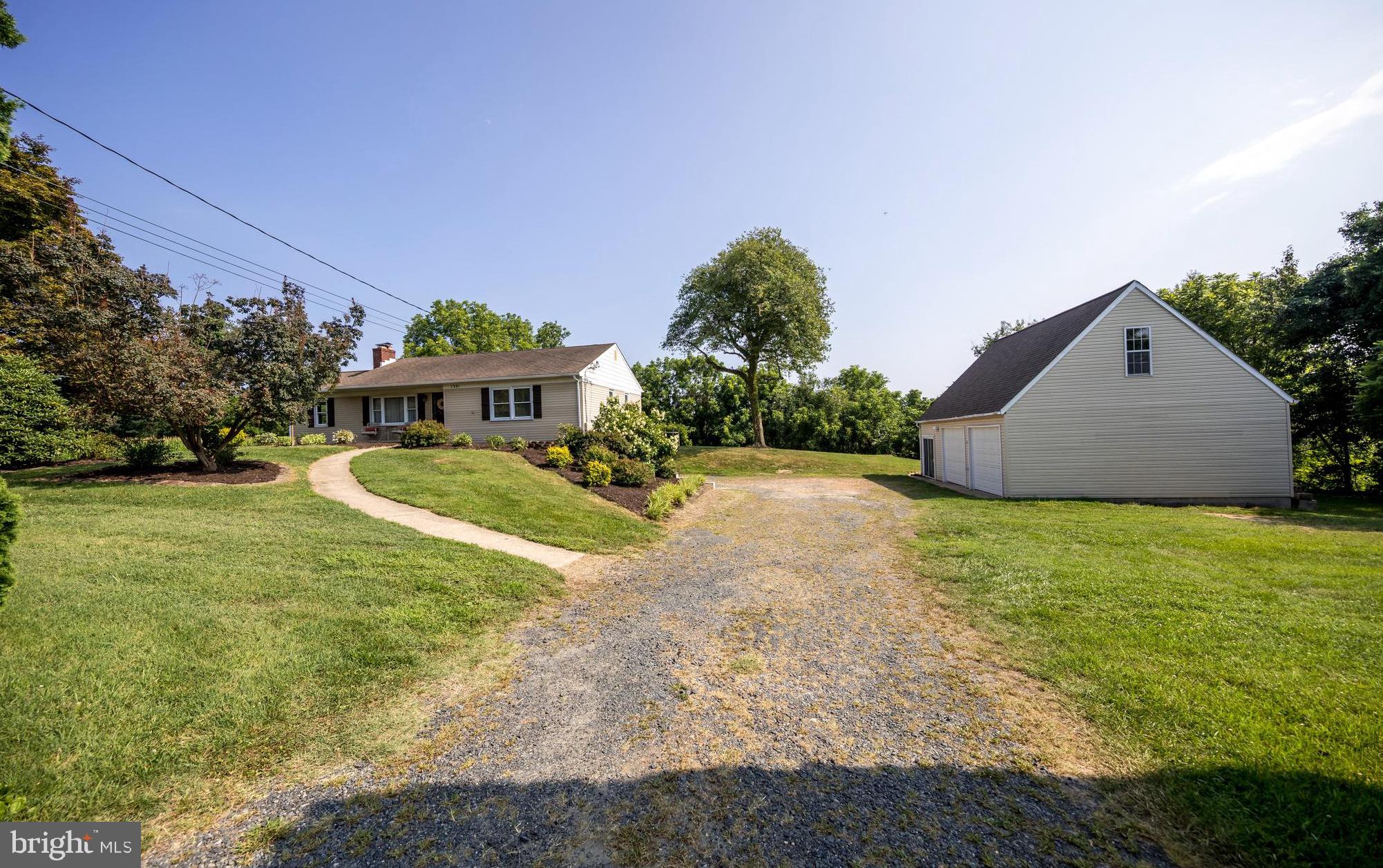 1301 Philadelphia Road Joppa, MD 21085 - Photo 3 of 17 Large driveway for several cars, boat or trailer