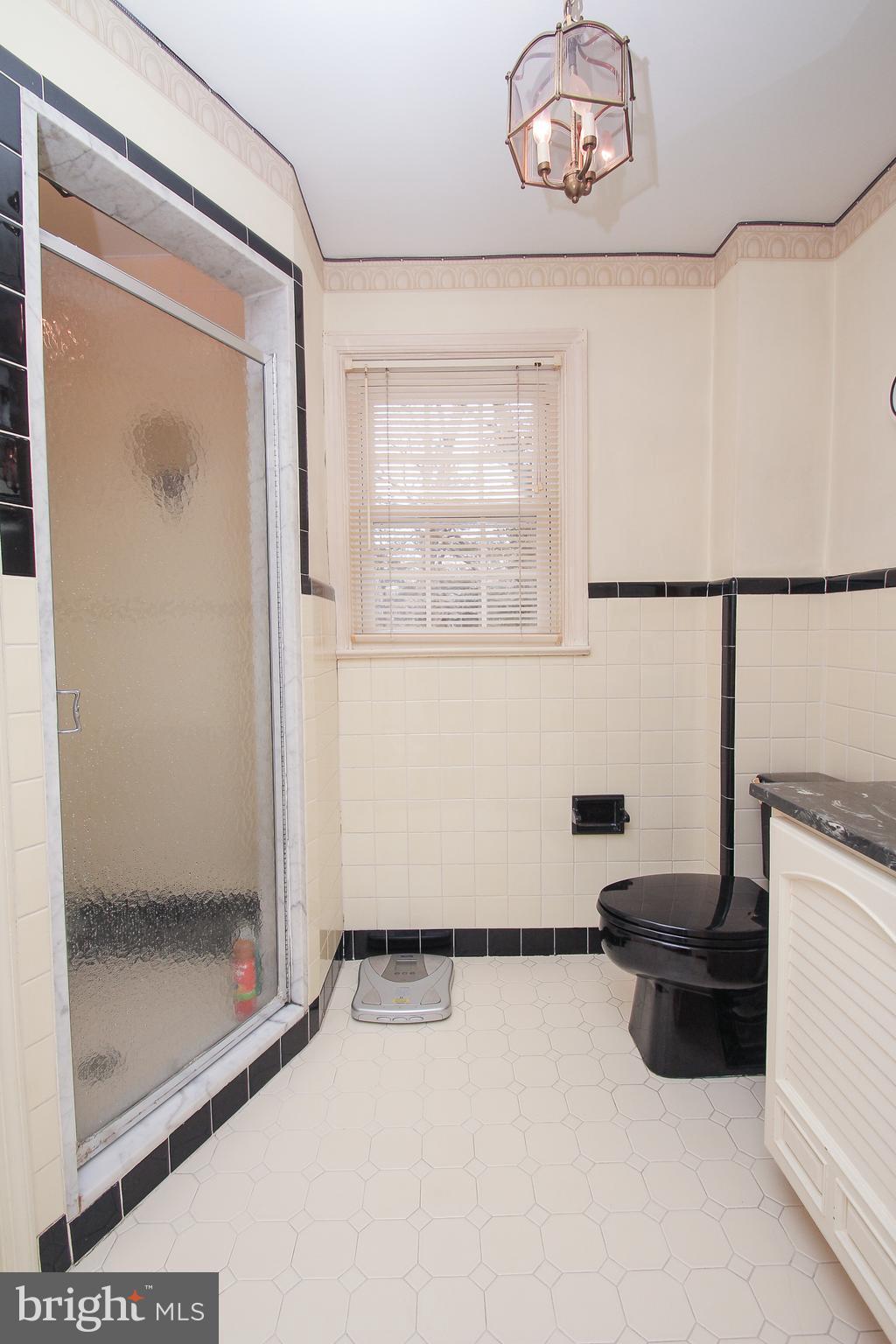 1529 Noble Road Jenkintown, PA 19046 - Photo 20 of 26 Bathroom 2nd floor