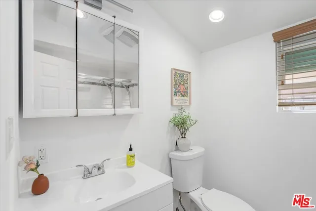 $950,000 | 5159 Inglewood Boulevard, Culver City, CA 90230