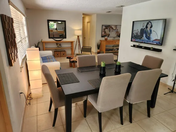 $3,000 | 1018 Lake Josephine Drive, Sebring, FL 33875