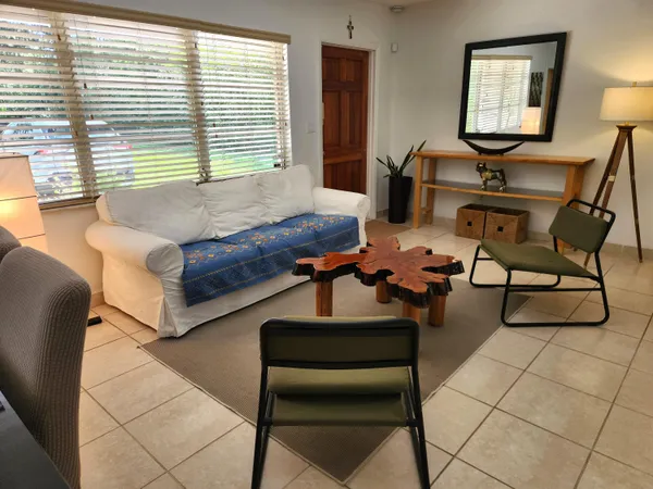 $3,000 | 1018 Lake Josephine Drive, Sebring, FL 33875