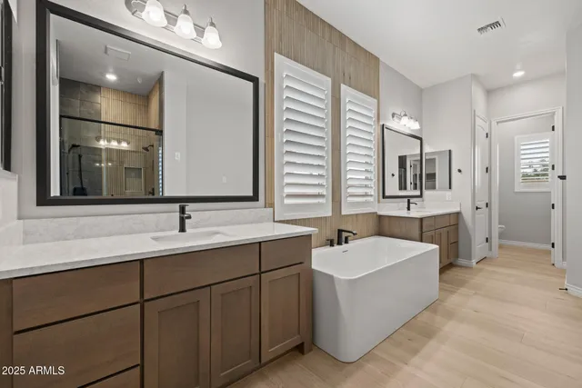 a view of room with washer and dryer