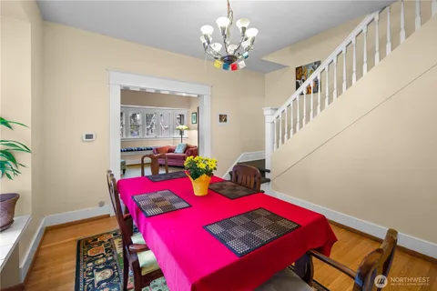 $1,288,000 | 4616 Meridian Avenue North, Seattle, WA 98103