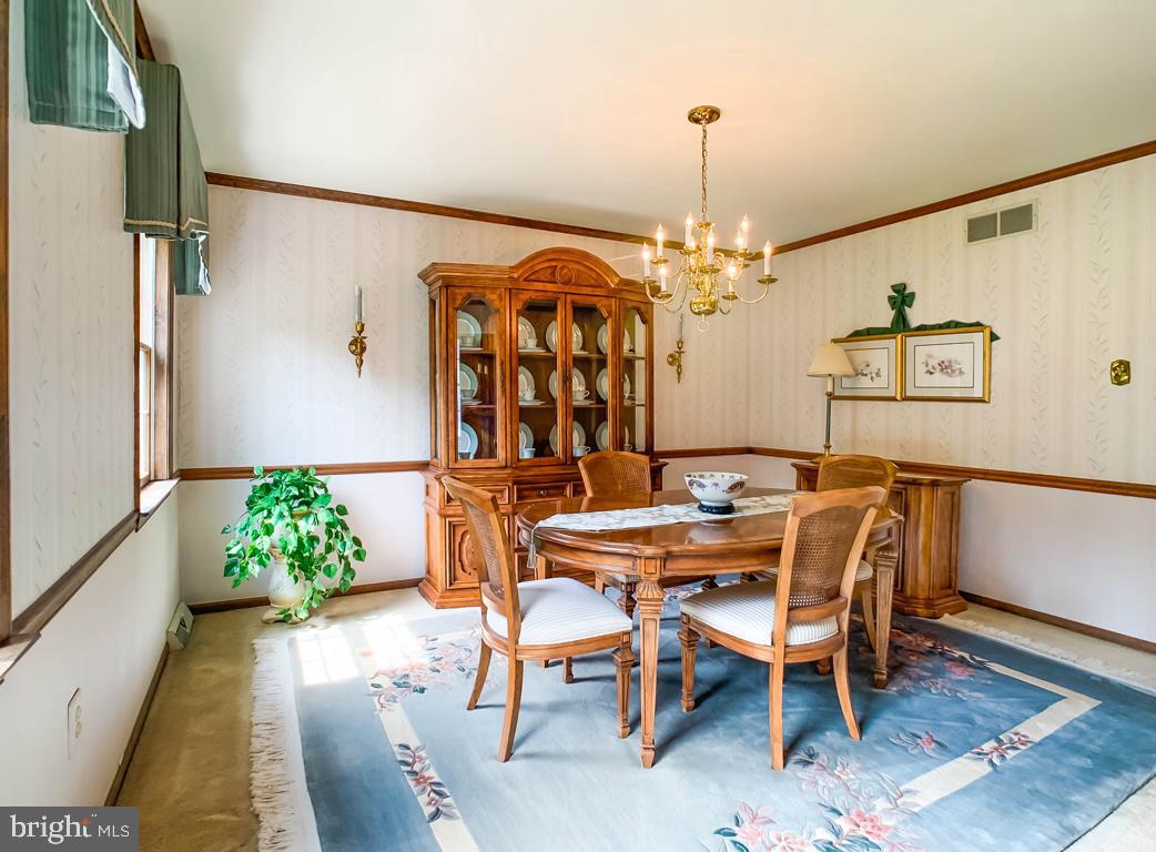 228 Rices Mill Road Wyncote, PA 19095 - Photo 10 of 64 Gracious & nice-sized Formal Dining Room