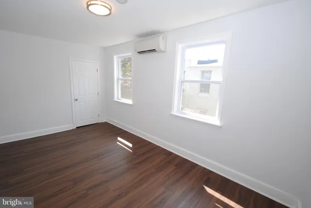 $3,375 | 217 Wood Street, Burlington, NJ 08016