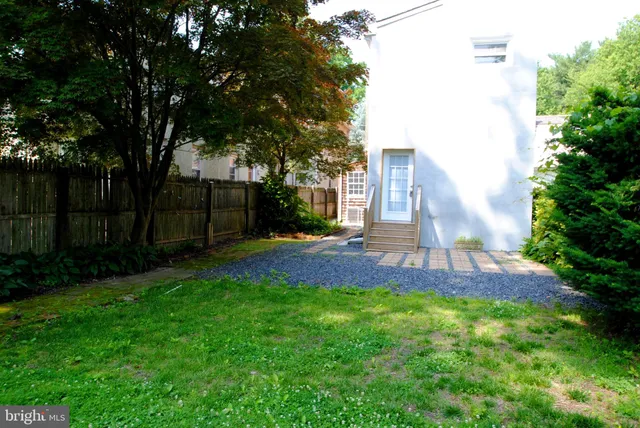 $3,375 | 217 Wood Street, Burlington, NJ 08016