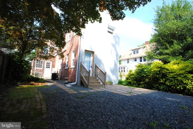 $3,375 | 217 Wood Street, Burlington, NJ 08016