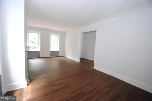 $3,375 | 217 Wood Street, Burlington, NJ 08016