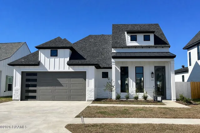$477,330 | 102 Travellers Palm, Youngsville, LA 70592