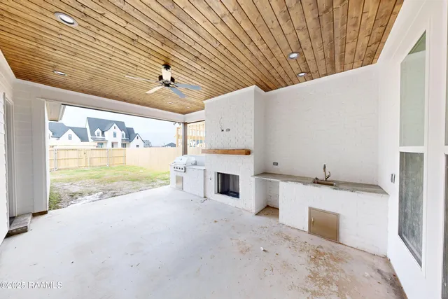 $477,330 | 102 Travellers Palm, Youngsville, LA 70592