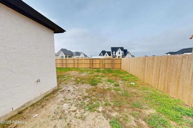 $477,330 | 102 Travellers Palm, Youngsville, LA 70592