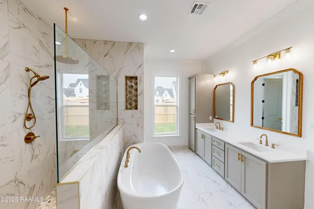 $477,330 | 102 Travellers Palm, Youngsville, LA 70592