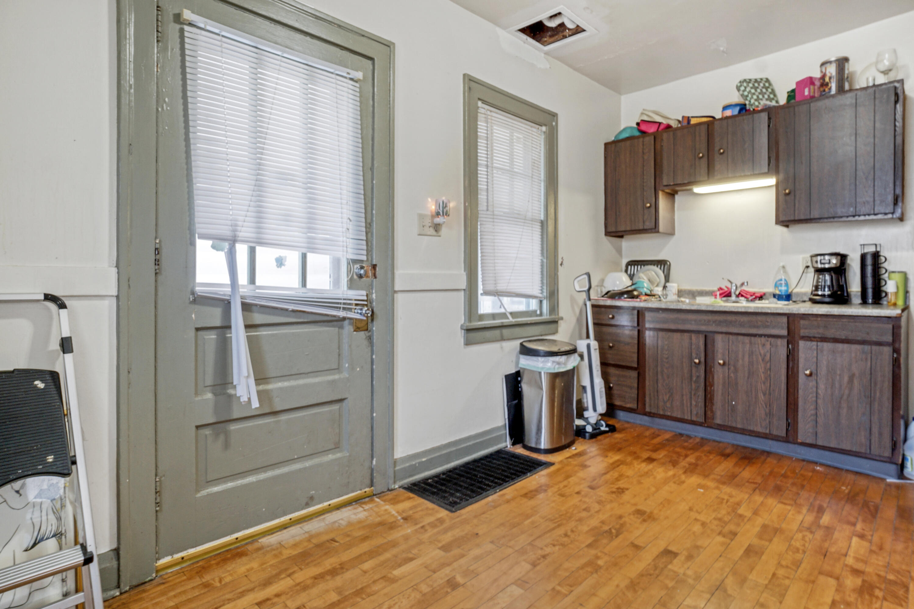 74 West Division Street Fond du Lac, WI 54935 - Photo 7 of 28 DSC03653_44