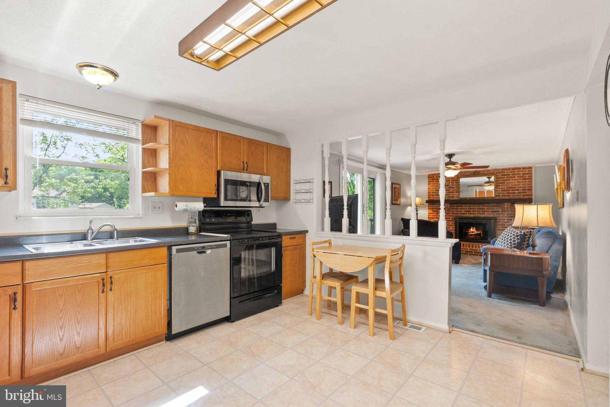 8196 Oakglen Road Manassas, VA 20110 - Photo 11 of 53