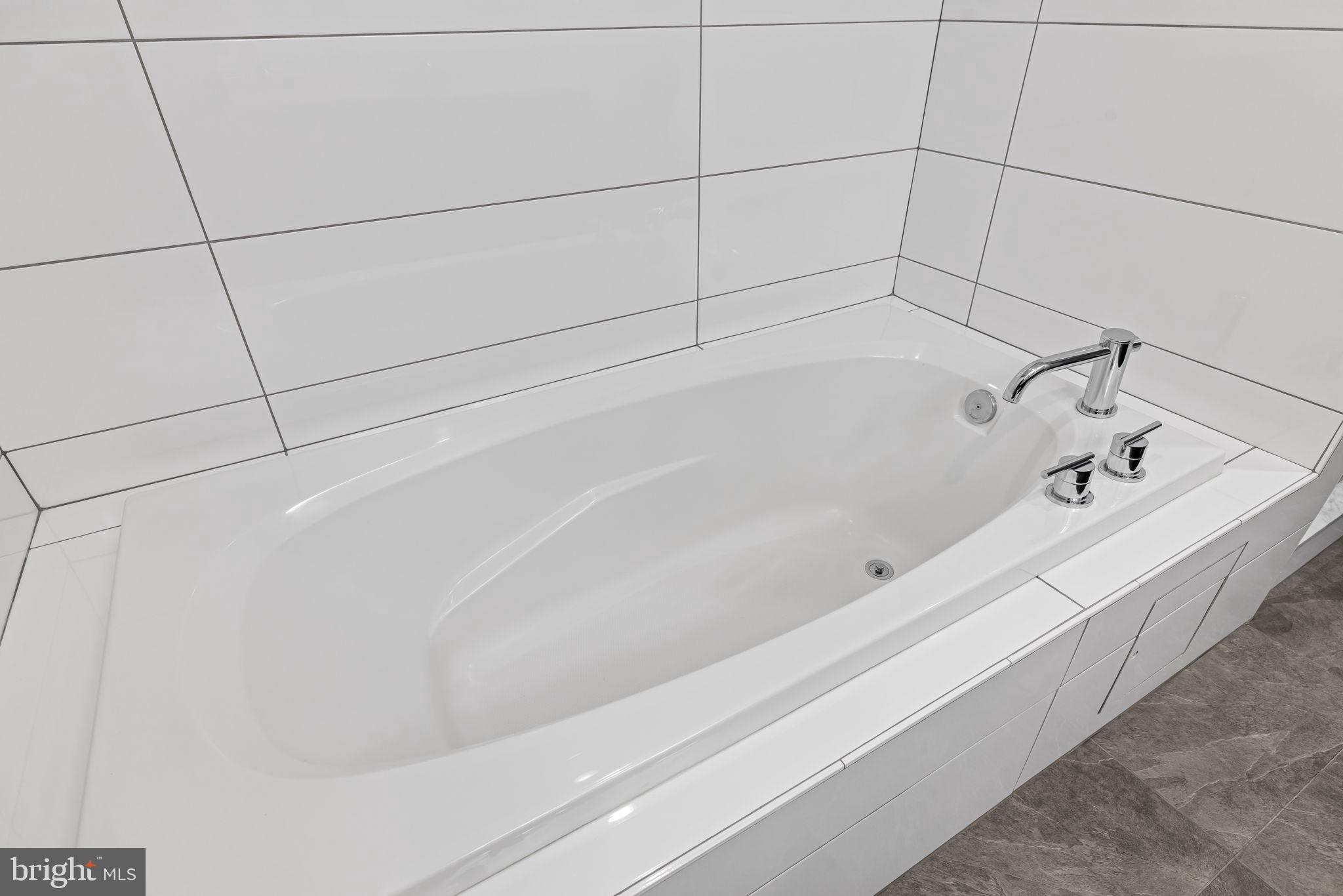 1200 Steuart Street, Unit 1035 Baltimore, MD 21230 - Photo 59 of 96