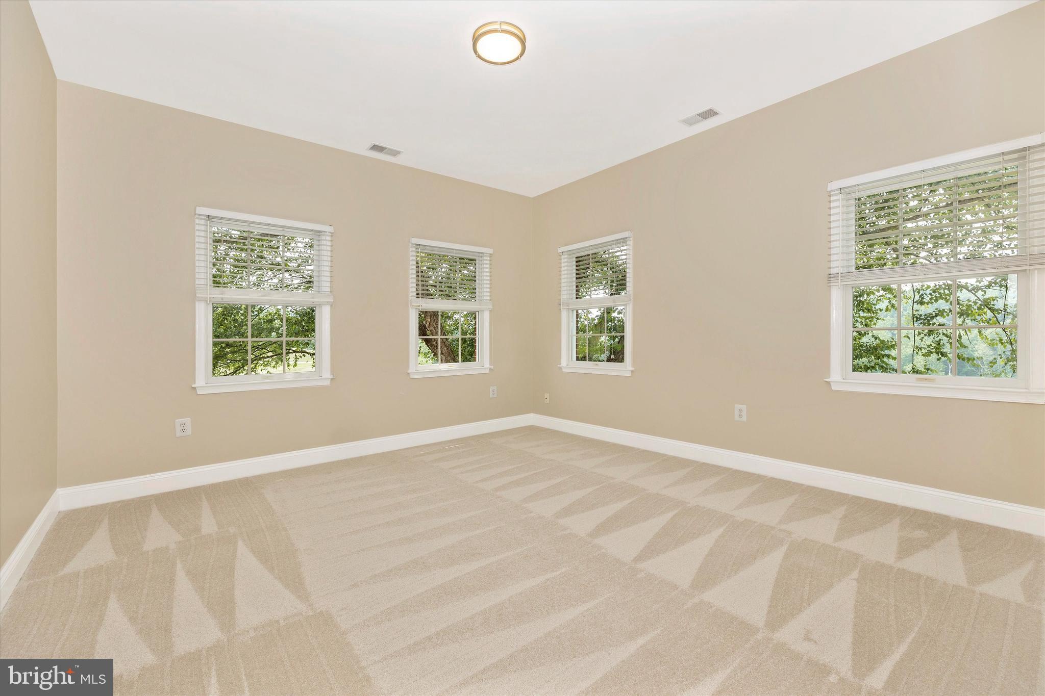 2069 Thurston Road Frederick, MD 21704 - Photo 39 of 73