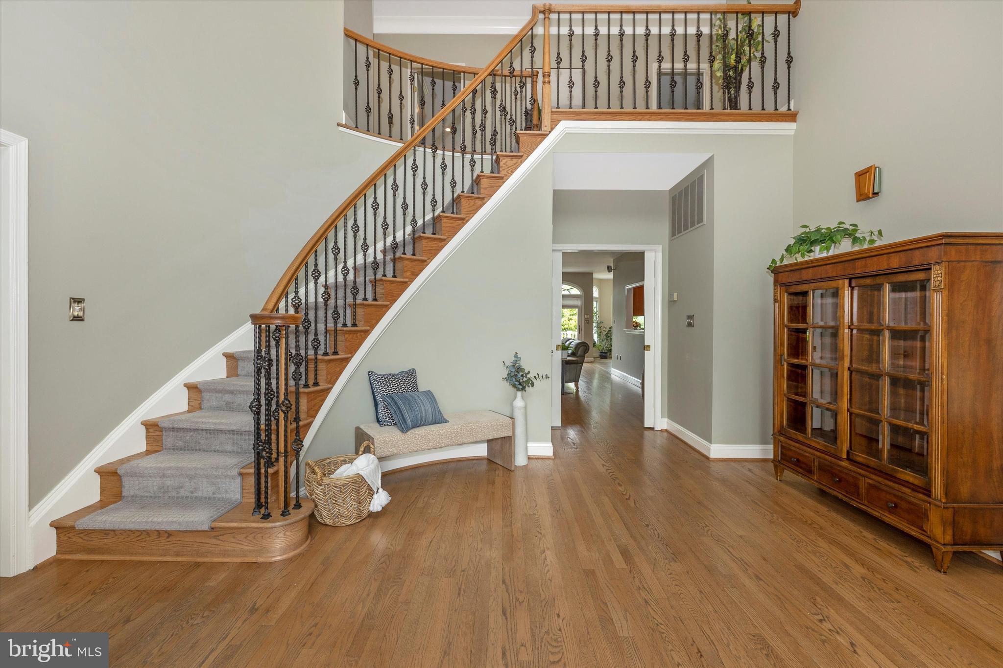 2069 Thurston Road Frederick, MD 21704 - Photo 6 of 73 Beautiful 2 story foyer