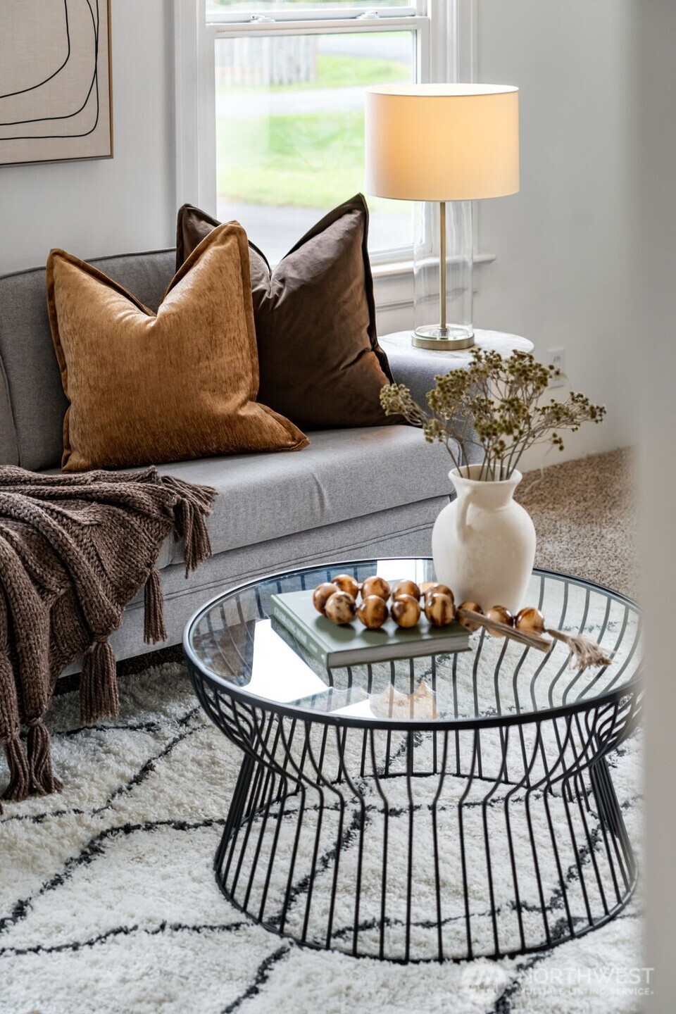 2403 34th Avenue Longview, WA 98632 - Photo 7 of 40 a living room with furniture