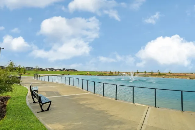 a view of outdoor space and city