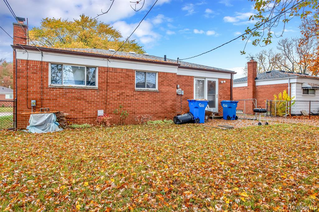 25618 Palomino Avenue Warren, MI 48089 - Photo 16 of 17