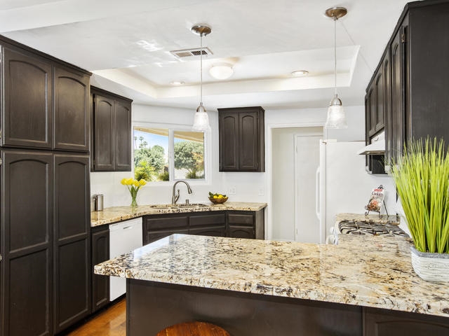 12731 Rios Road San Diego, CA 92128 - Photo 7 of 20